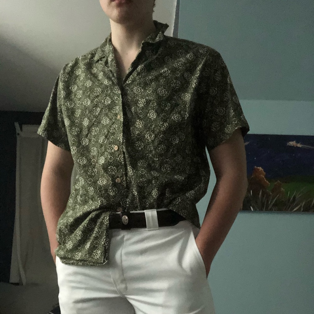 Funky green and white collared short sleeve shirt